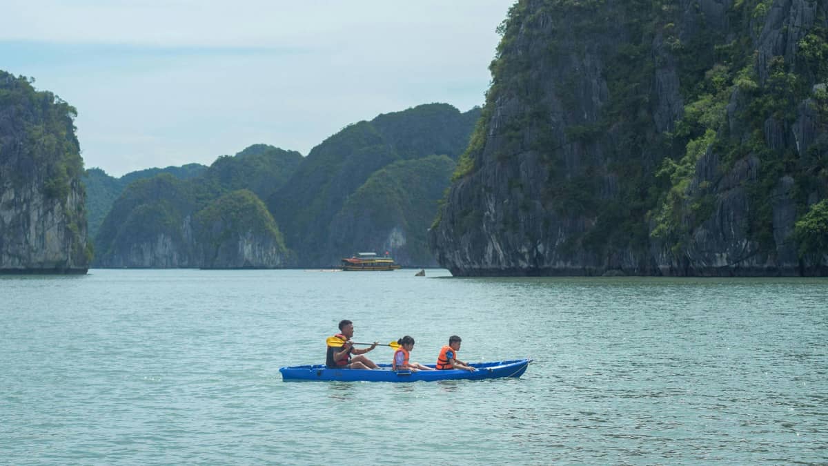 Kayaking in Ha Long Bay